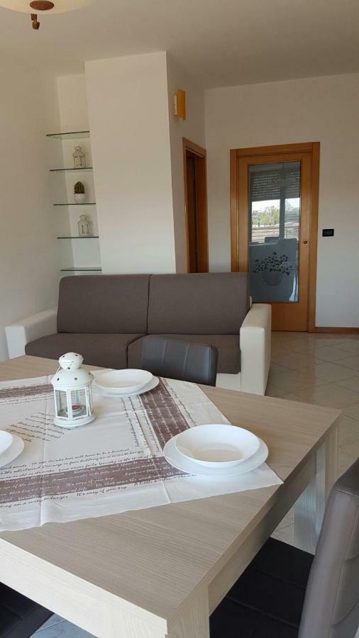 Domus Maris Viserba, Spiagge E Centro A 100 Mt, Promo Maggio Fiera Macfrut, Fieravicola, Expo Dental, Meeting Rimini Eksteriør bilde