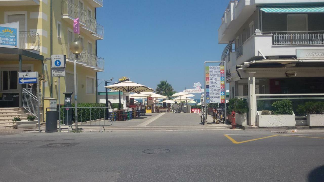 Domus Maris Viserba, Spiagge E Centro A 100 Mt, Promo Maggio Fiera Macfrut, Fieravicola, Expo Dental, Meeting Rimini Eksteriør bilde